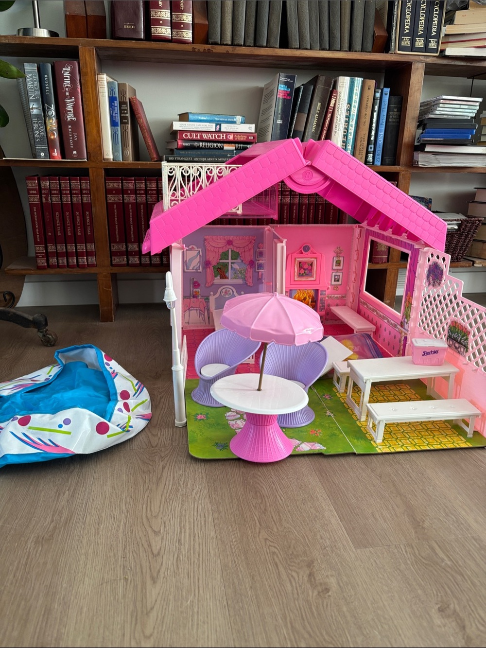 1992 Barbie Fold N Fun Doll House Fold Out Open Vintage 90s Toy